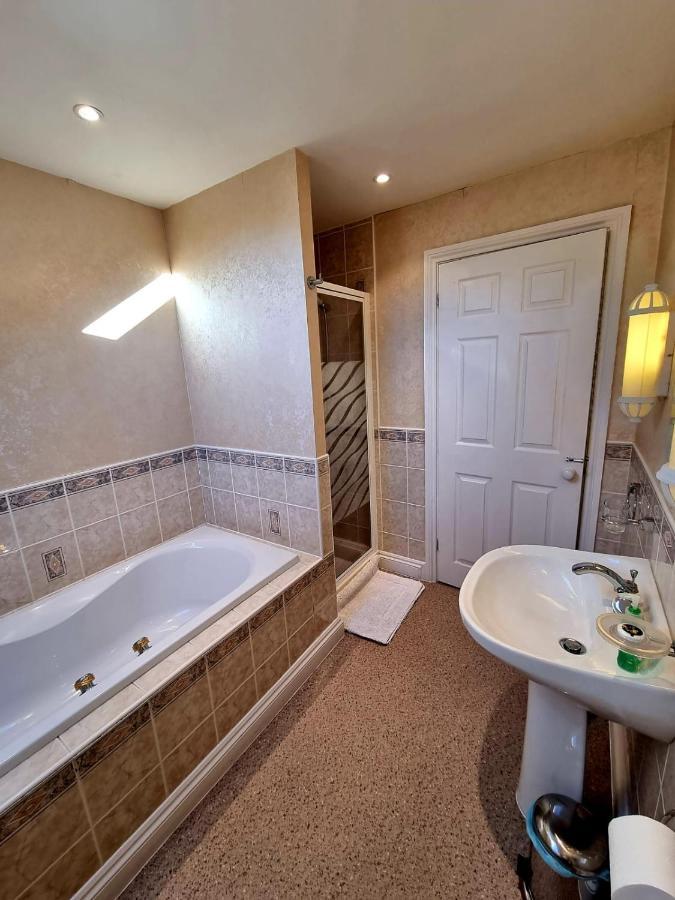 Stonecrest Villa Kilgetty Luaran gambar