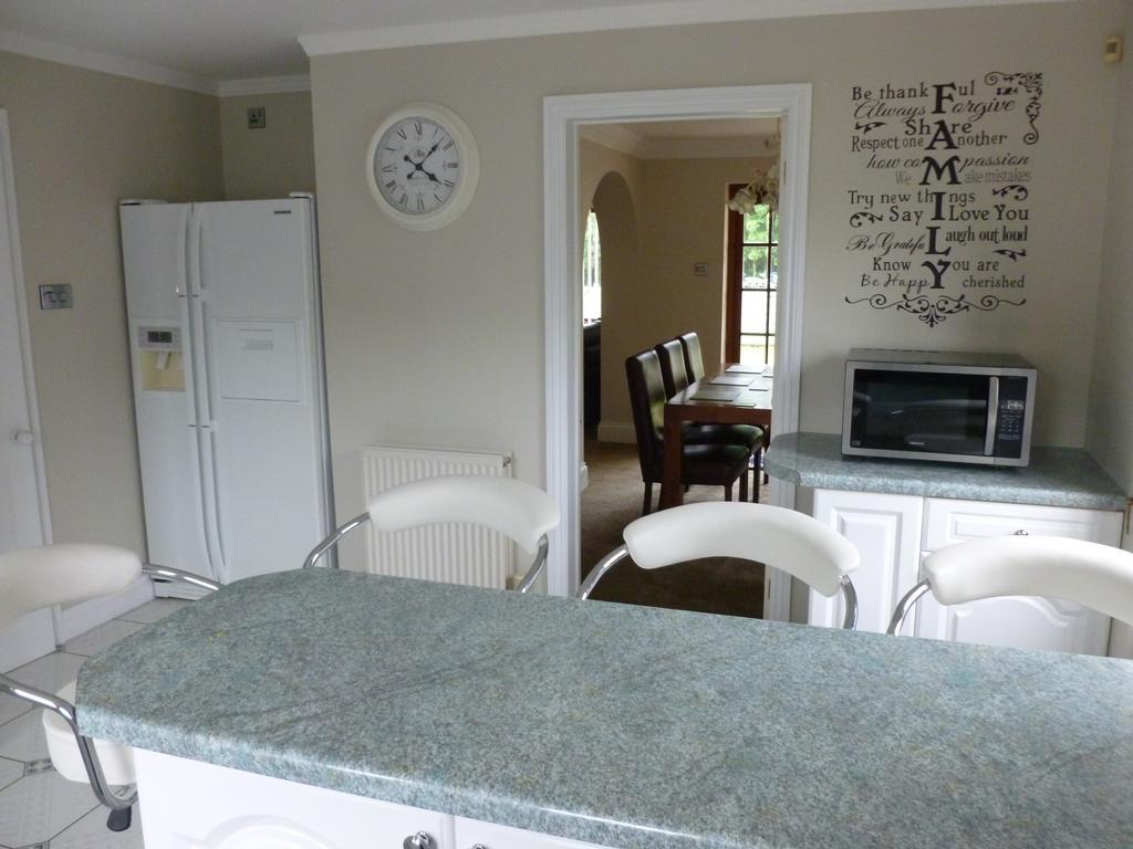 Stonecrest Villa Kilgetty Luaran gambar